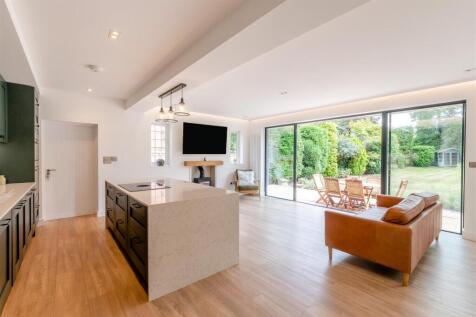 8658705-interior16.jpg