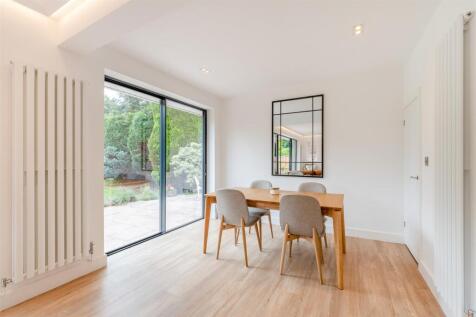 8658705-interior27.jpg