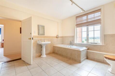 8657361-interior20.jpg