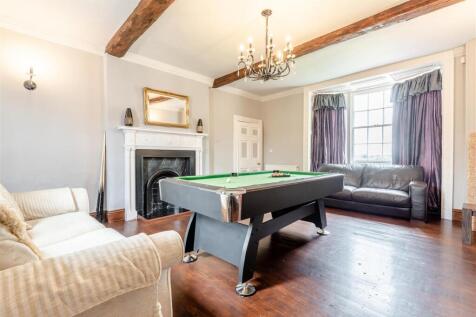 8657361-interior25.jpg