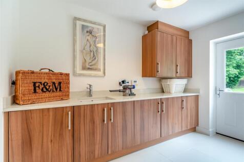 8557201-interior12.jpg