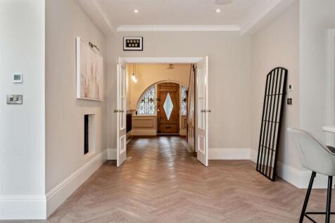 8661023-interior21-800.jpg