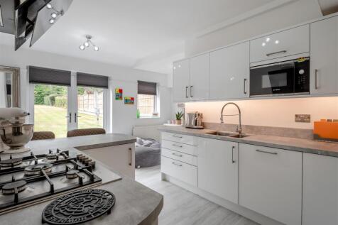 8661177-interior05.jpg