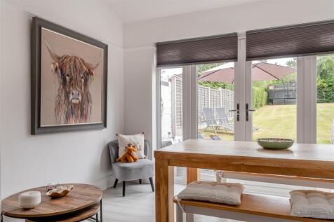 8661177-interior18.jpg