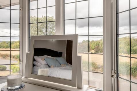 8661177-interior36.jpg