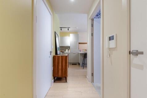 8661632-interior04.jpg