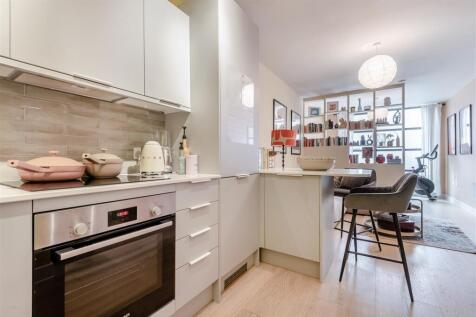 8661632-interior07.jpg