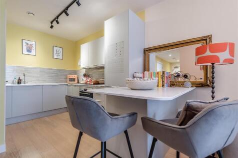 8661632-interior06.jpg