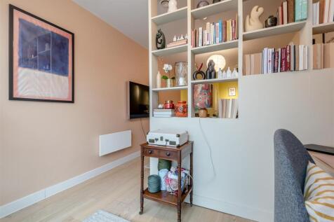 8661632-interior13.jpg
