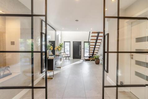 8661993-interior32.jpg