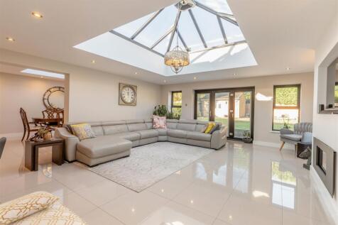 8661993-interior44.jpg