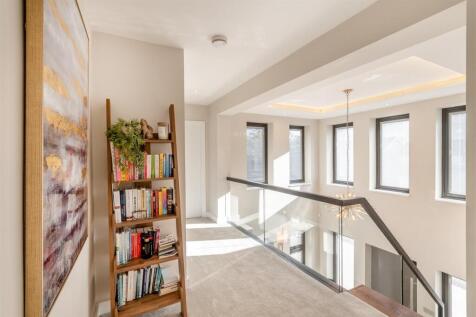 8661993-interior07.jpg