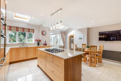 8663276-interior16.jpg