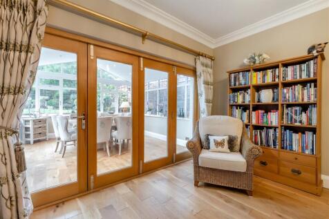 8663276-interior08.jpg