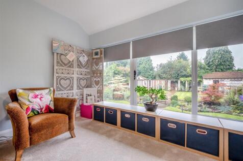 8662882-interior10.jpg