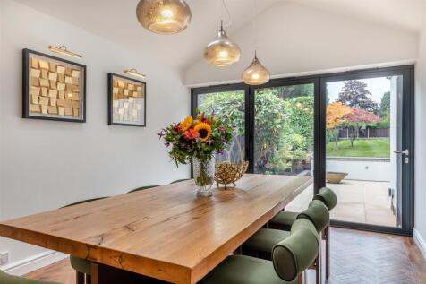 8665443-interior46.jpg