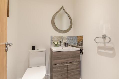 8665443-interior30.jpg