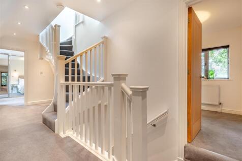 8665443-interior06.jpg