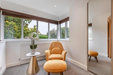 8665443-interior22.jpg