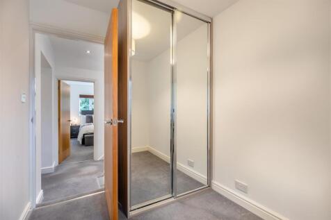 8665443-interior02.jpg