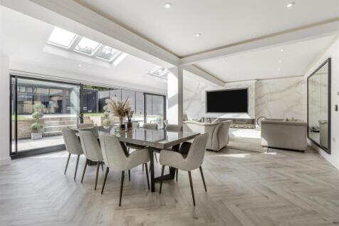 8664458-interior11.jpg