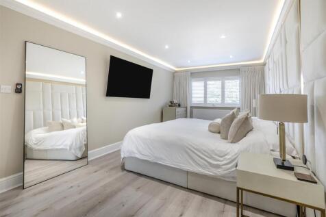 8664458-interior43.jpg
