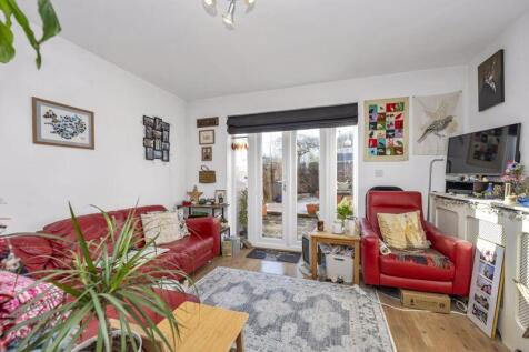 Sitting/Dining Room