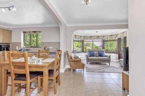 Kitchen/Family Room