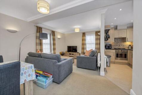 Sitting/Dining Room