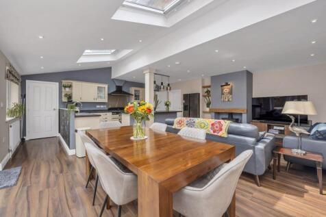 Family Room &amp; Kitchen