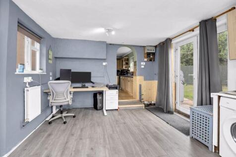 Utility Room/Study