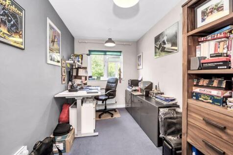 Bedroom/Study