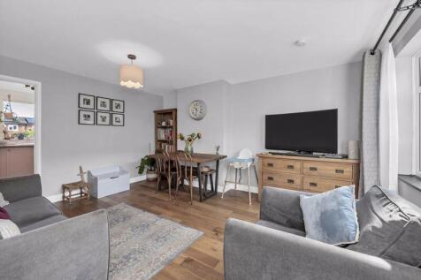 Sitting/Dining Room