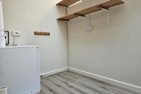 Outroom 1