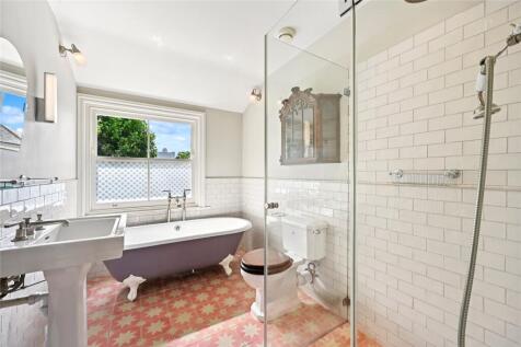 Bathroom 2nd Floor