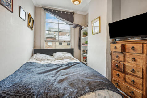 Top Fl Bedroom