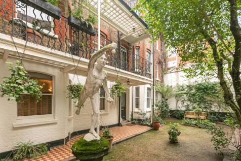 Courtyard 1
