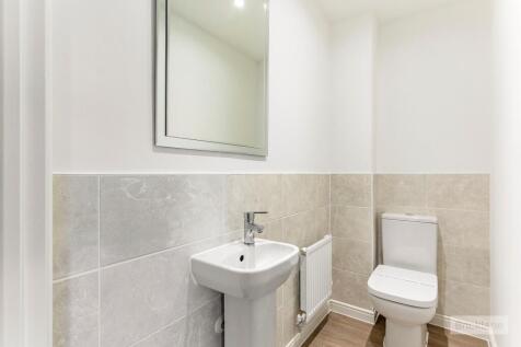 Cloakroom/wc