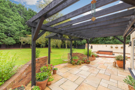 The Gatehouse ph1...