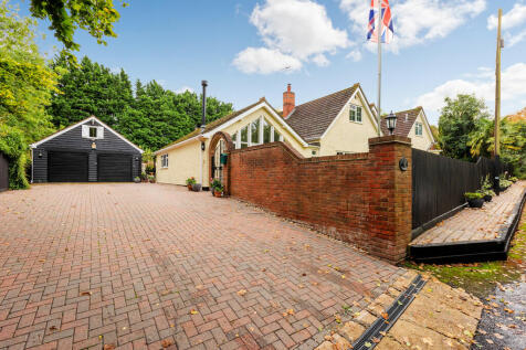 The Gatehouse ph0...