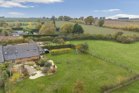 Manor Barn aerial...