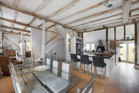 Manor Barn ph36