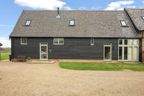 Manor Barn ph02