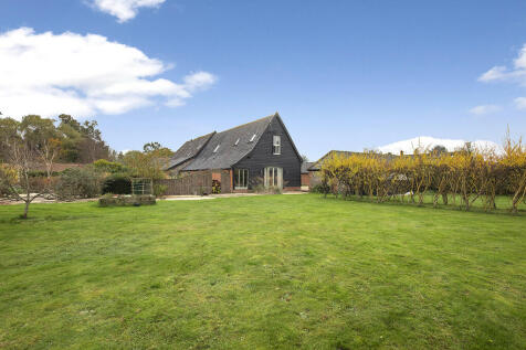 Manor Barn ph09