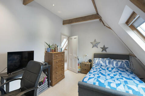 Manor Barn ph22