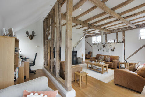 Manor Barn ph31