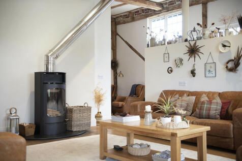Manor Barn ph48