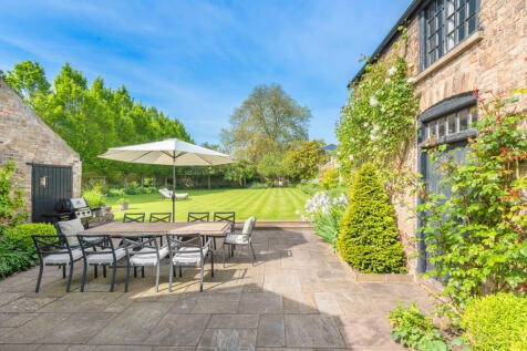 The Manor House p...