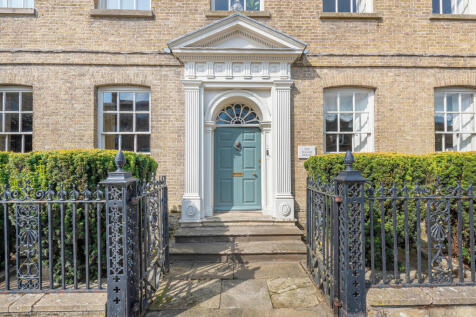 The Manor House p...