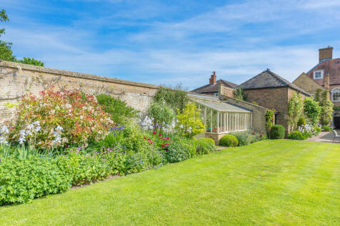 The Manor House p...
